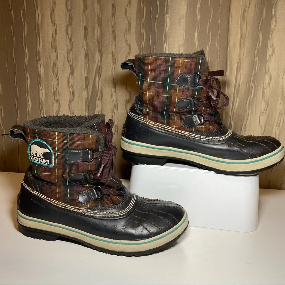 Sorel Tivoli Women’s 9 Waterproof Mulberry Brown Plaid Lined NL1654-207